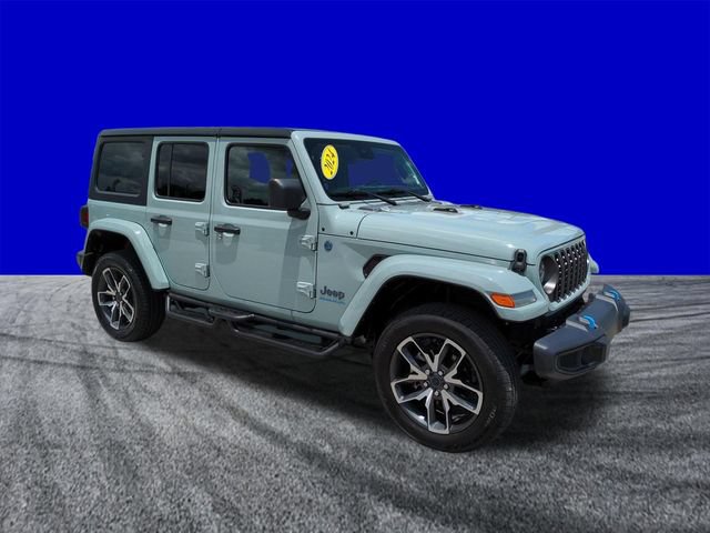 Used 2024 Jeep Wrangler Unlimited w/ LED Headlamp & Fog Lamp Group AWD/4WD image 2