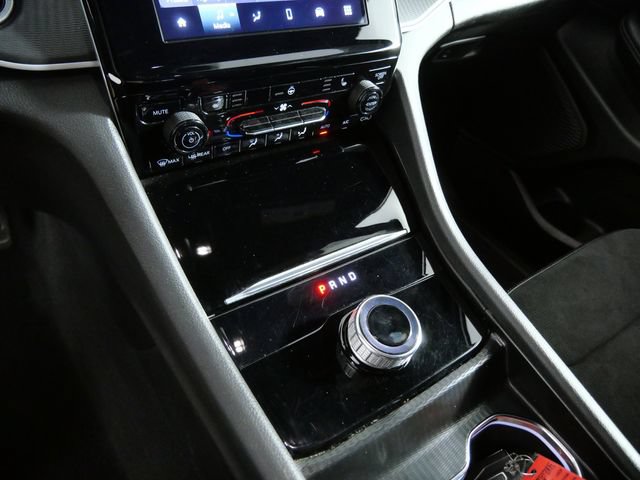 Used 2024 Jeep Grand Cherokee Altitude AWD/4WD image 19