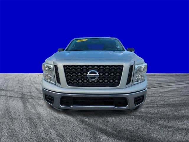 Used 2019 Nissan Titan SV image 9