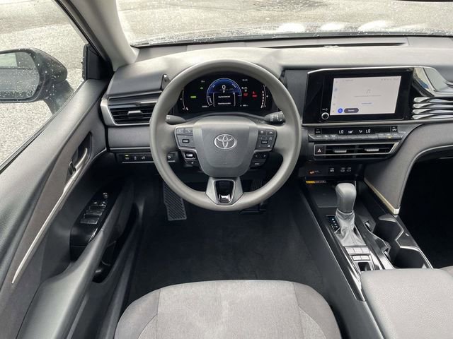 Used 2025 Toyota Camry LE image 14