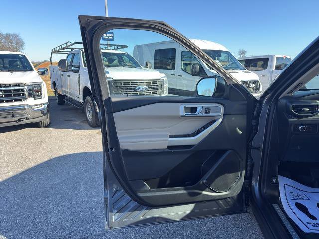 Certified 2023 Ford Explorer Limited w/ Equipment Group 301A image 19