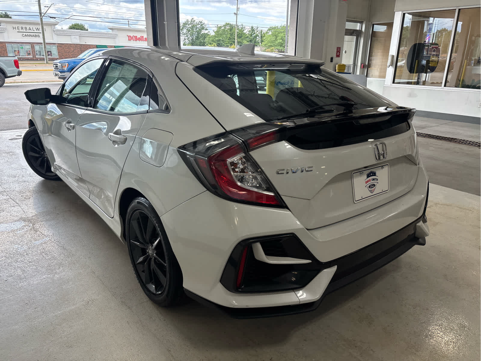 Used 2020 Honda Civic EX image 8