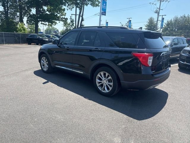 Certified 2021 Ford Explorer XLT w/ Equipment Group 202A AWD/4WD image 6