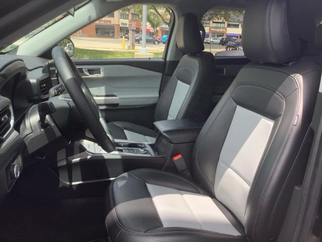 Certified 2023 Ford Explorer XLT w/ Equipment Group 202A AWD/4WD image 11