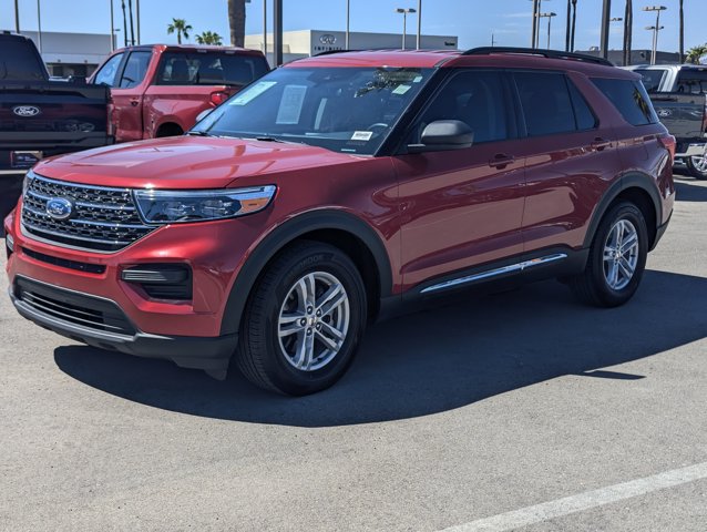 Certified 2024 Ford Explorer XLT w/ Class IV Trailer Tow Package RWD image 5