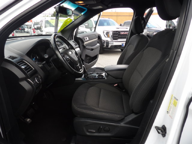 Certified 2019 Ford Explorer XLT w/ Equipment Group 201A FWD image 22