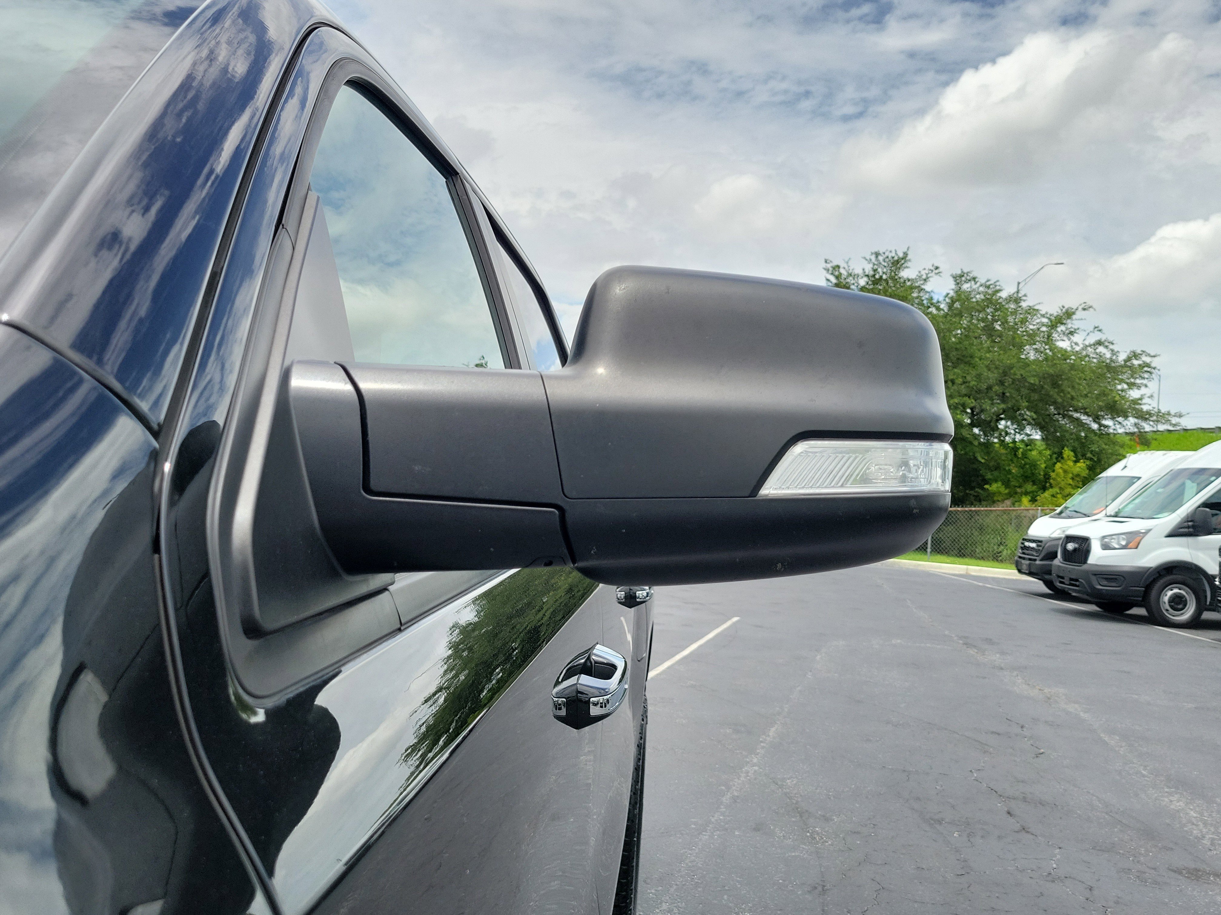 Used 2020 RAM 1500 Big Horn AWD/4WD image 4