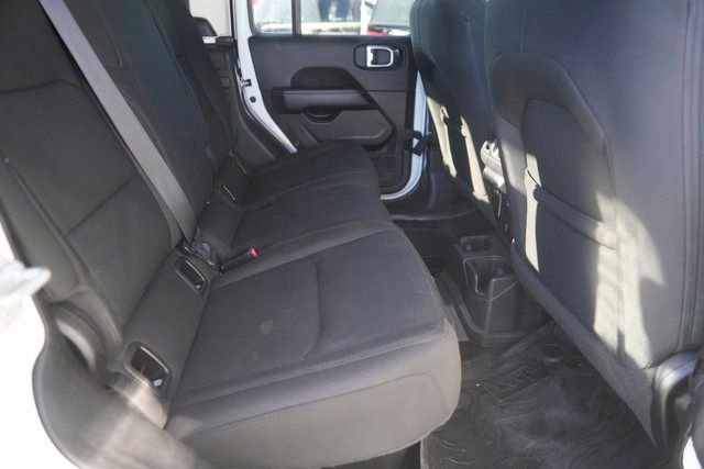 Used 2022 Jeep Gladiator Overland w/ Auxiliary Switch Group image 14