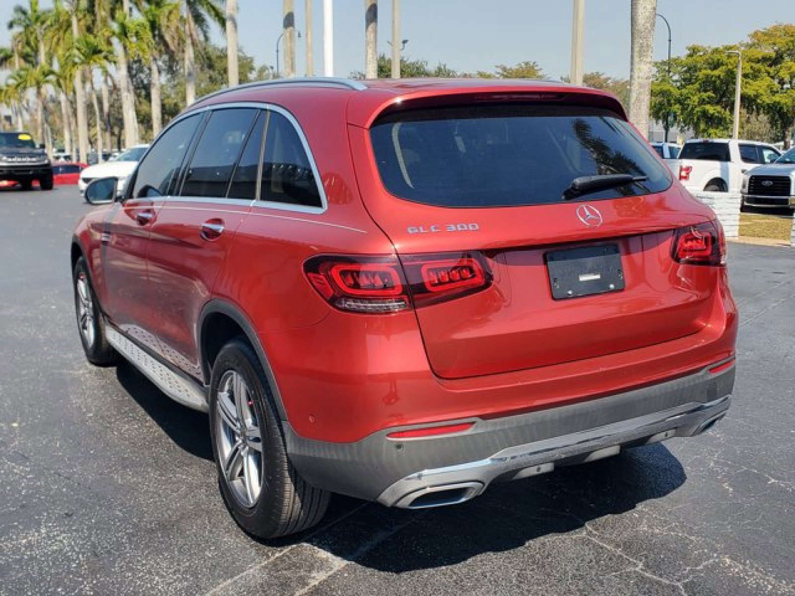 Used 2021 Mercedes-Benz GLC 300 GLC 300 SUV image 2