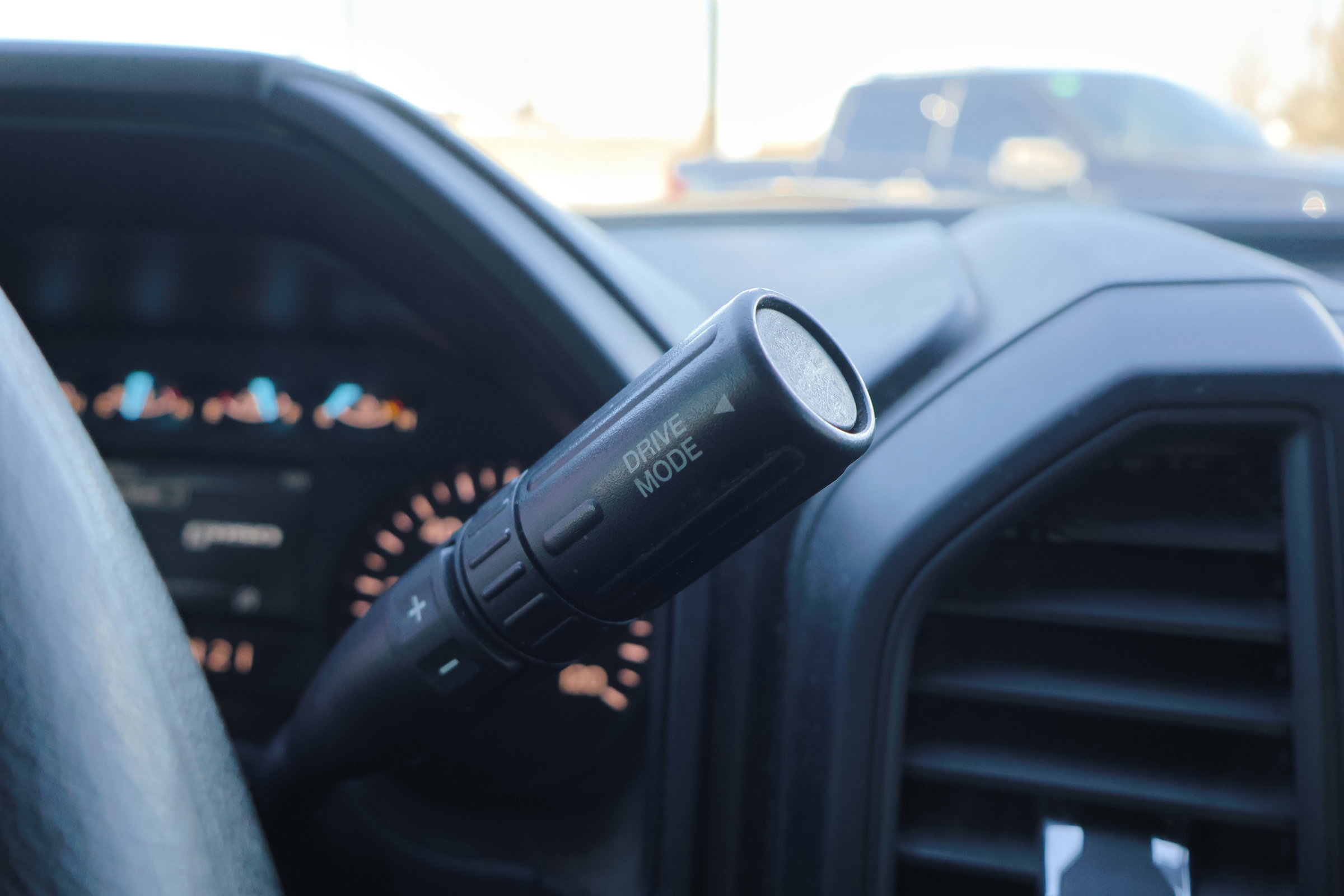 Certified 2018 Ford F150 XL w/ Equipment Group 101A Mid image 22