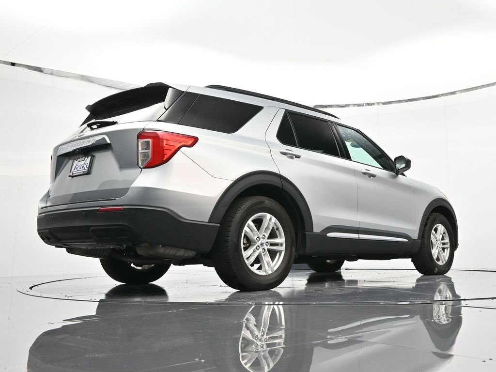 Certified 2022 Ford Explorer XLT image 16