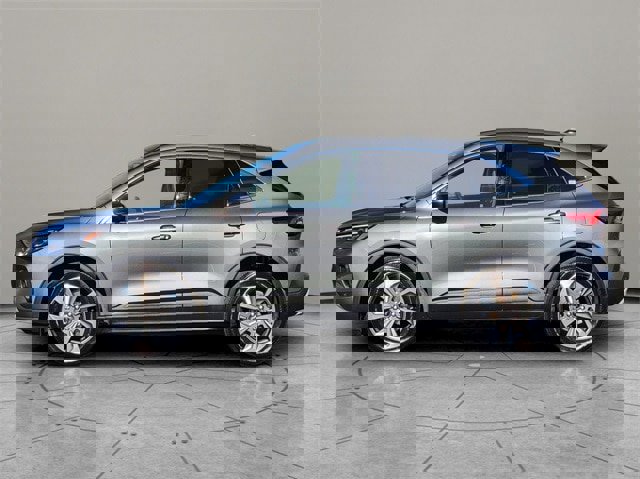 Certified 2023 Ford Escape Platinum image 9