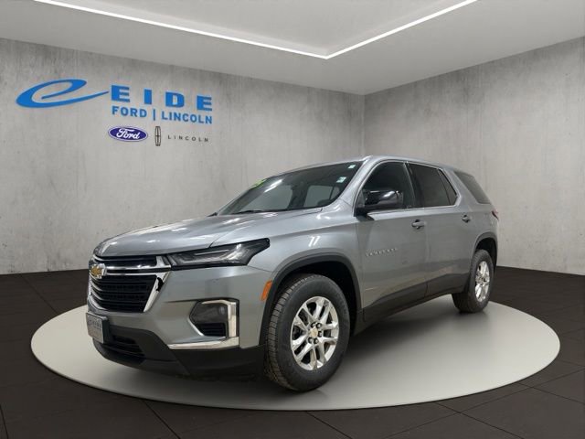 Used 2023 Chevrolet Traverse LS AWD/4WD image 5