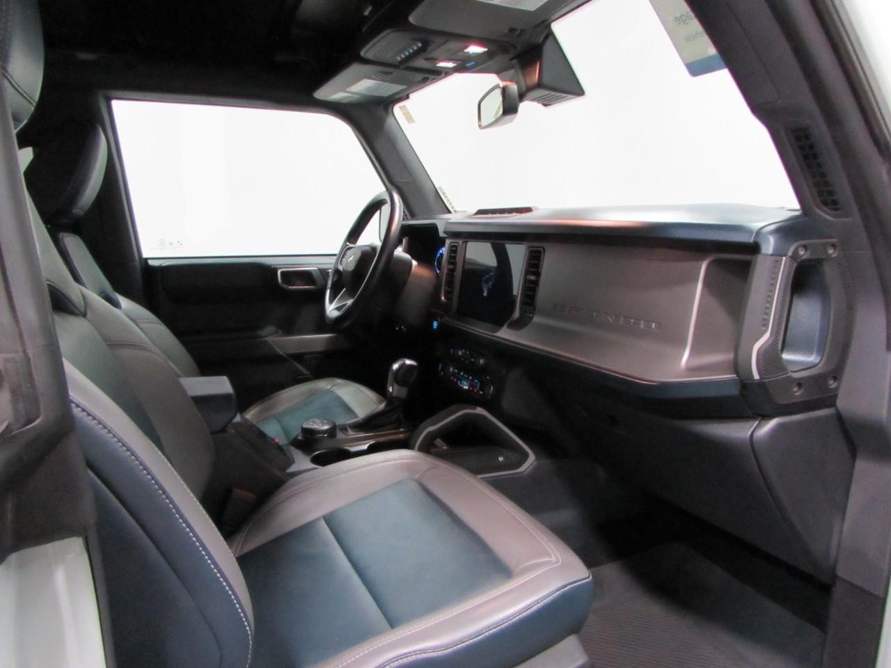 Certified 2021 Ford Bronco Outer Banks w/ Sasquatch Package AWD/4WD image 17