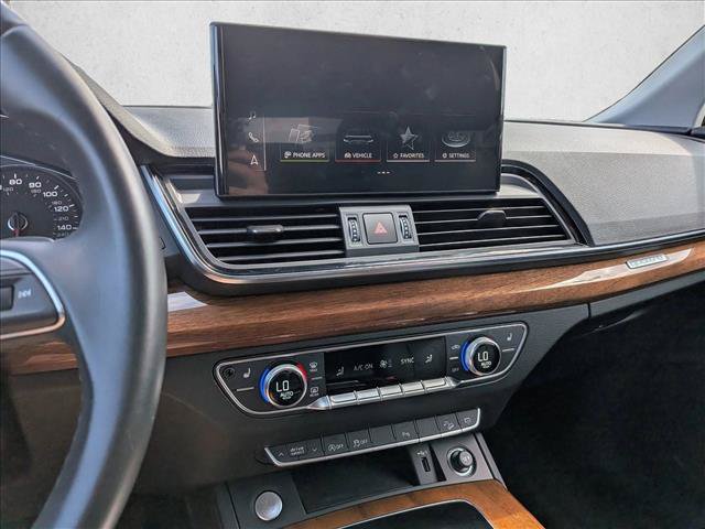 Used 2021 Audi Q5 2.0T Premium w/ Convenience Package AWD/4WD image 15