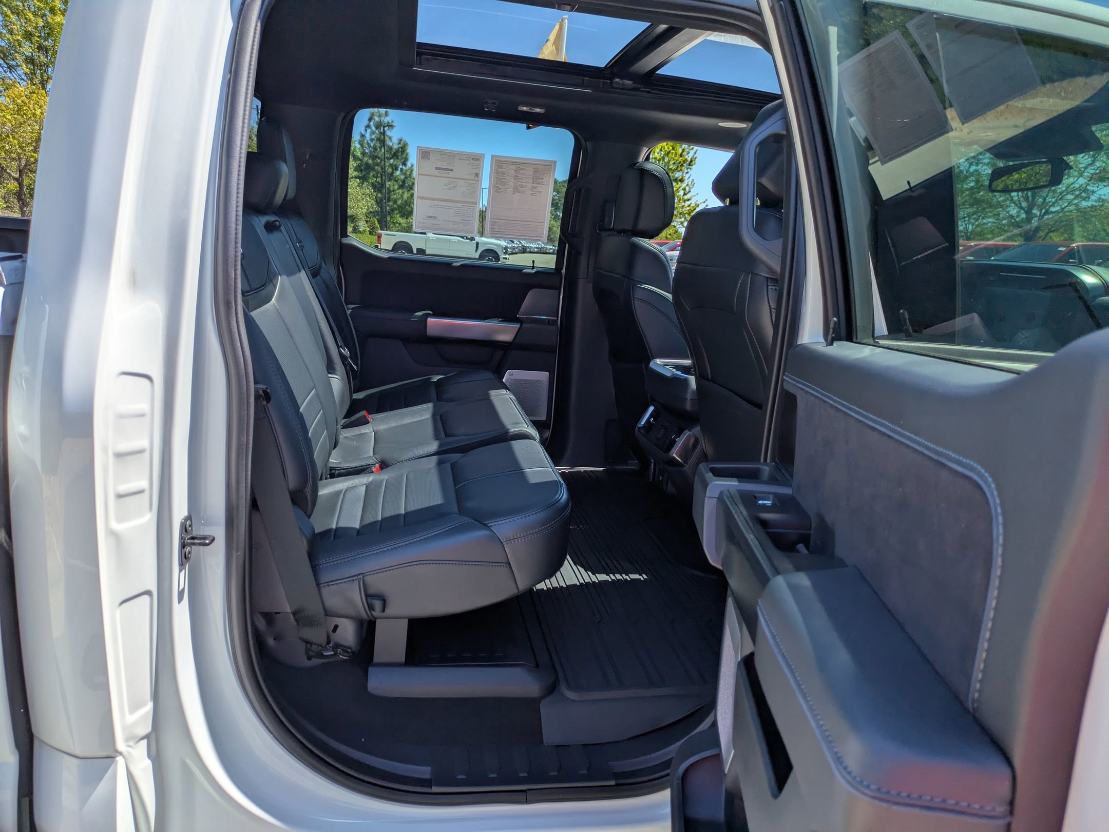 Certified 2024 Ford F150 Platinum w/ Equipment Group 702A High image 41