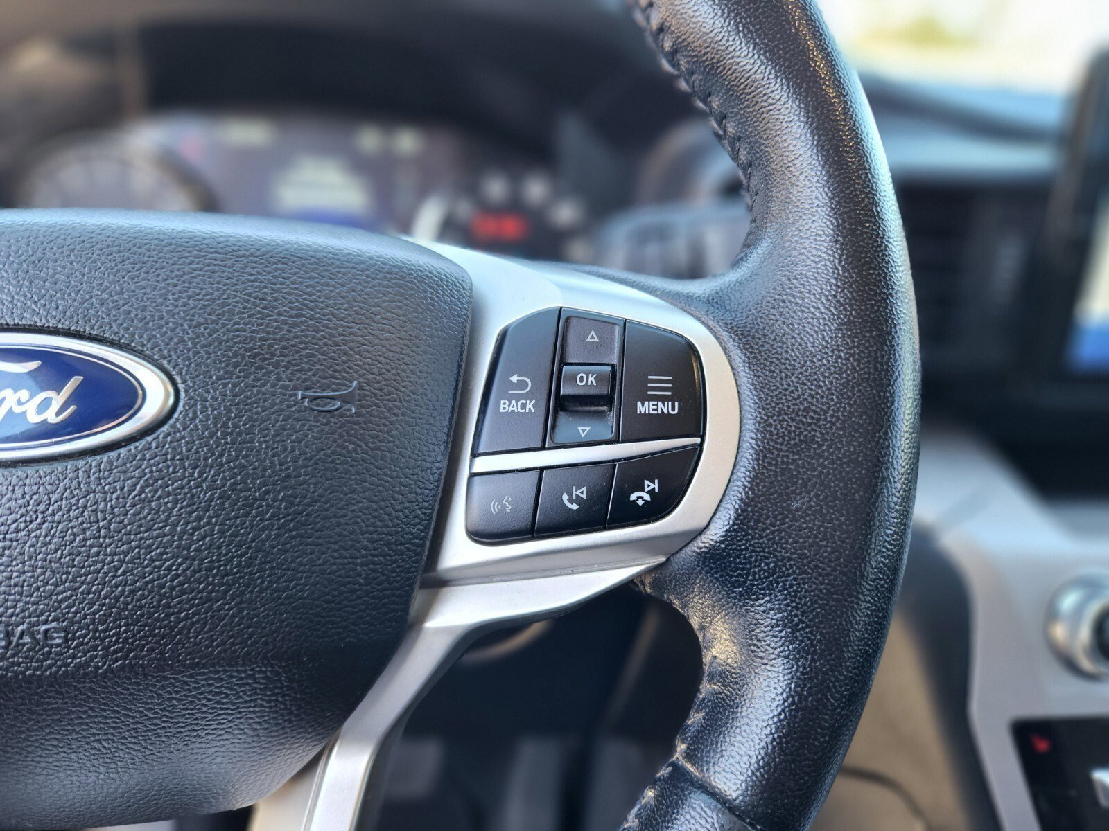 Certified 2023 Ford Explorer XLT image 29