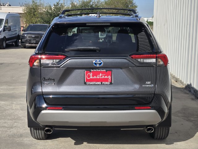 Used 2023 Toyota RAV4 SE AWD/4WD image 9