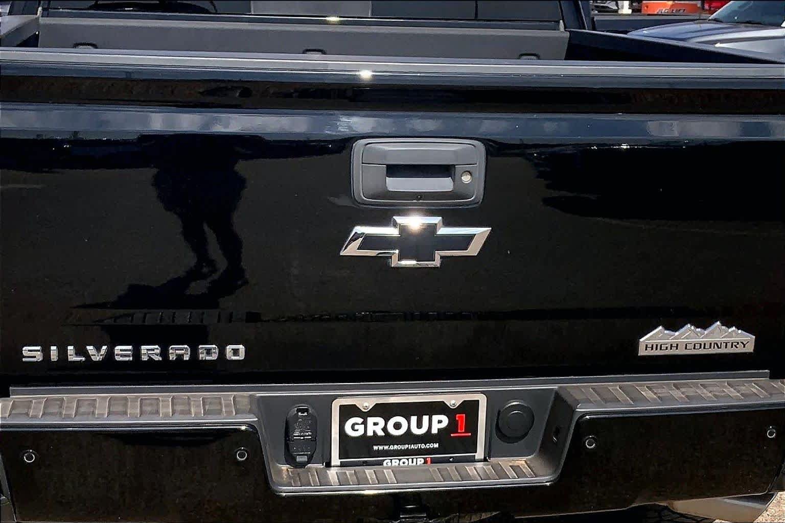 Used 2018 Chevrolet Silverado 1500 High Country AWD/4WD image 31