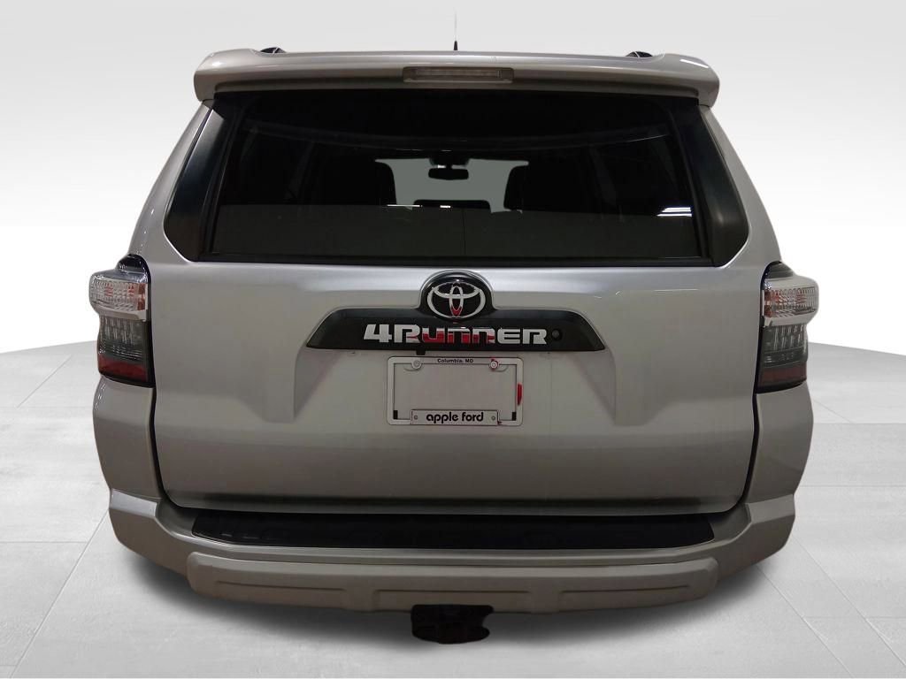 Used 2018 Toyota 4Runner TRD Off-Road Premium image 3