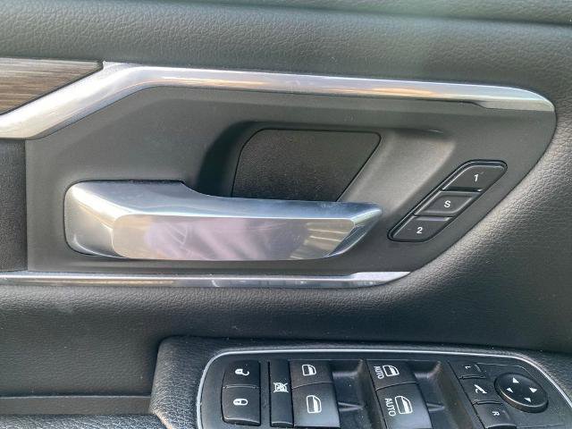 Used 2020 RAM 1500 Laramie AWD/4WD image 13