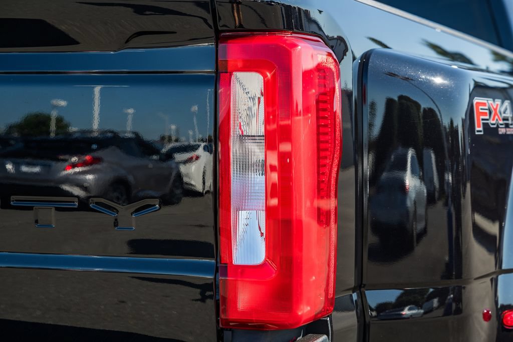 Certified 2024 Ford F450 XLT w/ FX4 Off-Road Package AWD/4WD image 7