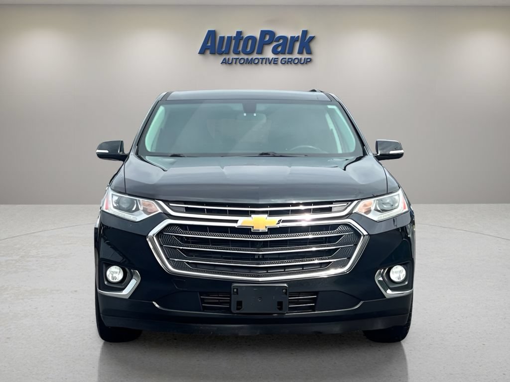 Used 2018 Chevrolet Traverse LT w/ LPO, 'HIT The Road' Package AWD/4WD image 2