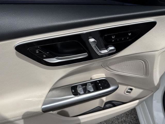 Used 2024 Mercedes-Benz C 300 Sedan image 26