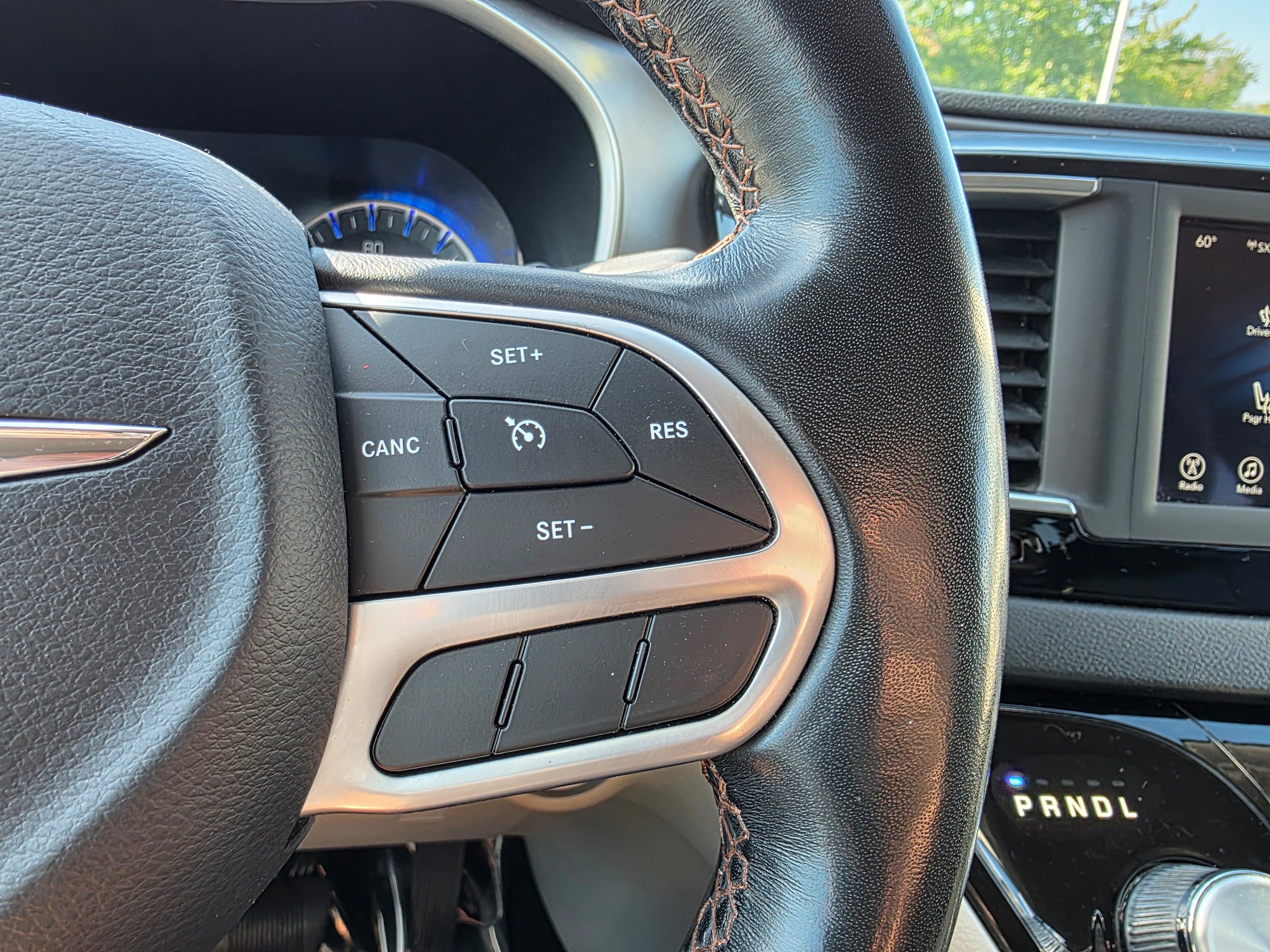 Used 2020 Chrysler Pacifica Touring-L FWD image 16