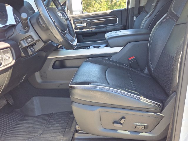 Used 2024 RAM 3500 Laramie AWD/4WD image 14