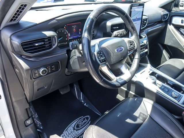 Certified 2023 Ford Explorer Limited w/ Hybrid Equipment Group 310A AWD/4WD image 8