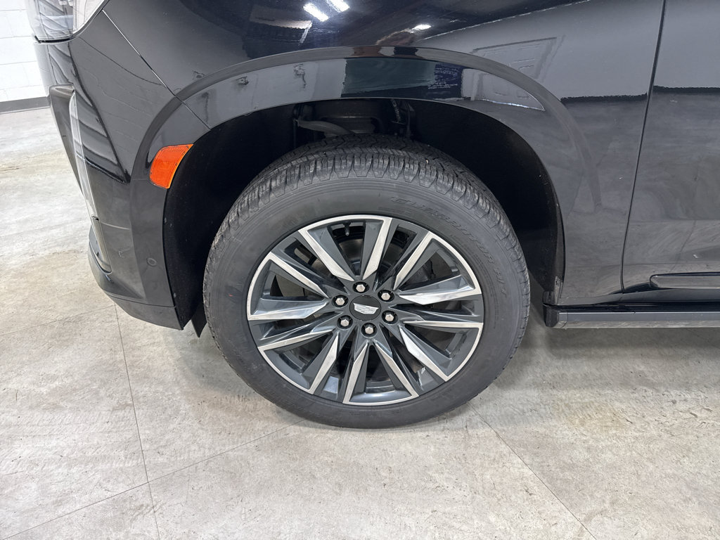 Used 2021 Cadillac Escalade Sport w/ Driver Assist Tech Package AWD/4WD image 26