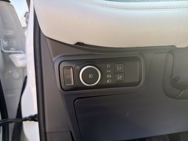 Certified 2025 Ford Explorer Platinum w/ Ultimate Package AWD/4WD image 11