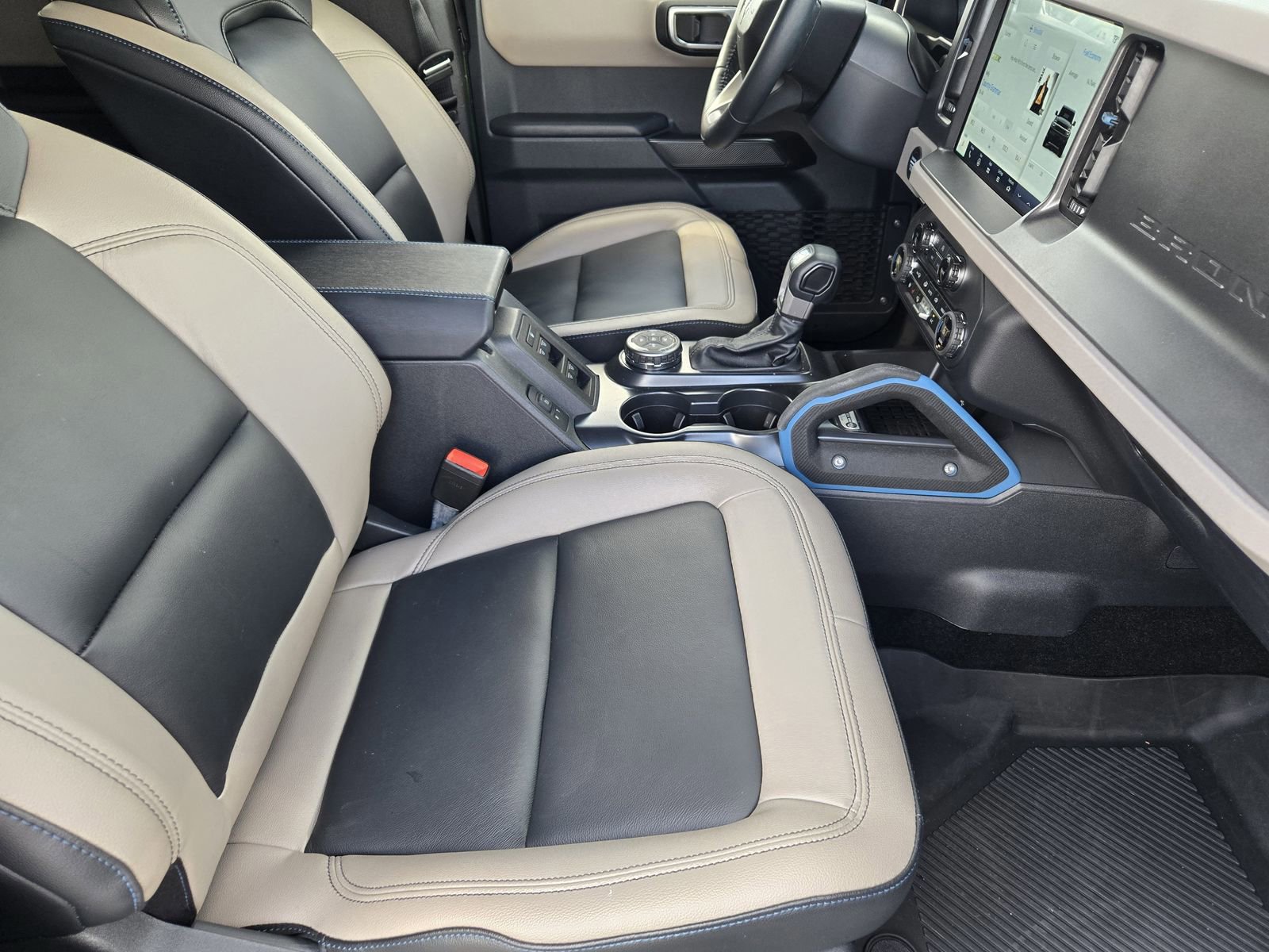 Certified 2024 Ford Bronco Wildtrak image 13