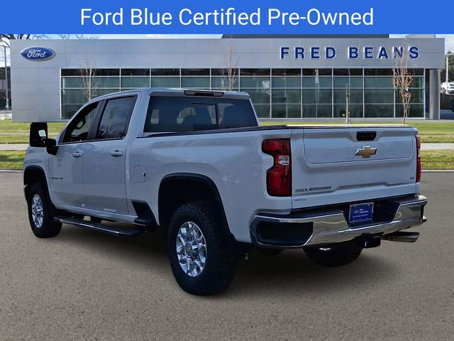 Used 2022 Chevrolet Silverado 2500 LT w/ Convenience Package image 2
