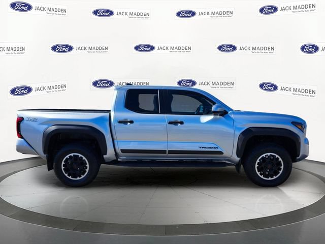 Used 2024 Toyota Tacoma TRD Off-Road AWD/4WD image 6