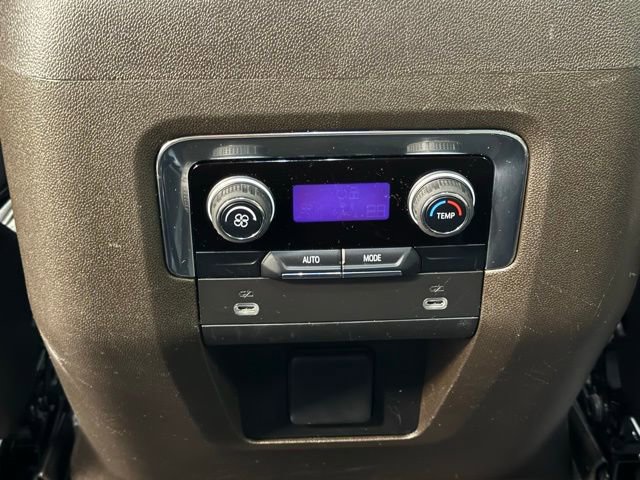 Used 2024 Chevrolet Suburban LT image 36