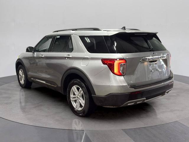 Certified 2024 Ford Explorer XLT w/ Equipment Group 202A AWD/4WD image 4