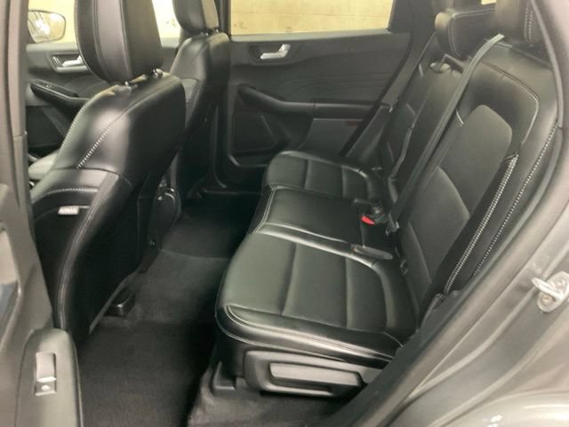 Certified 2025 Ford Escape Platinum AWD/4WD image 13