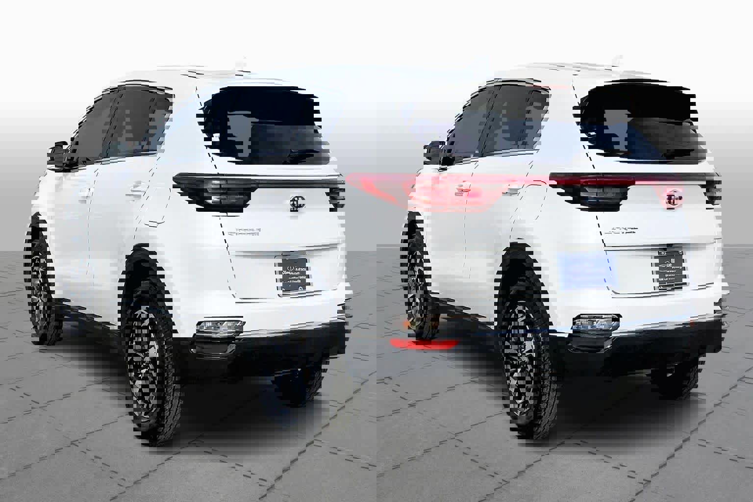 Used 2021 Kia Sportage LX image 4