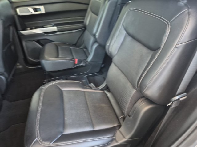 Certified 2021 Ford Explorer Limited w/ Equipment Group 301A RWD image 31