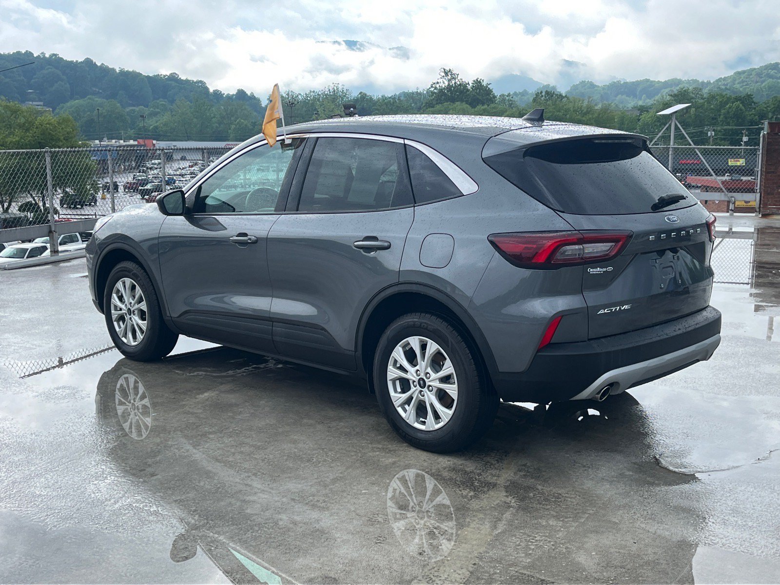 Certified 2024 Ford Escape Active AWD/4WD image 4