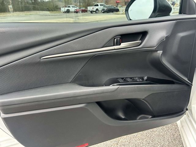 Used 2025 Toyota Camry SE w/ Convenience Package image 16