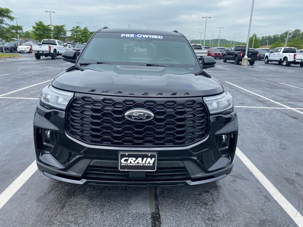 Certified 2025 Ford Explorer ST-Line image 8