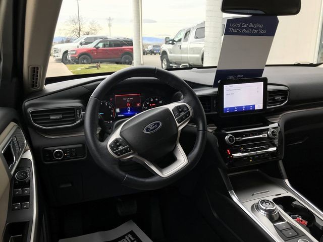 Certified 2023 Ford Explorer Limited image 9