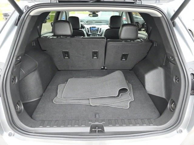 Used 2023 Chevrolet Equinox Premier image 16