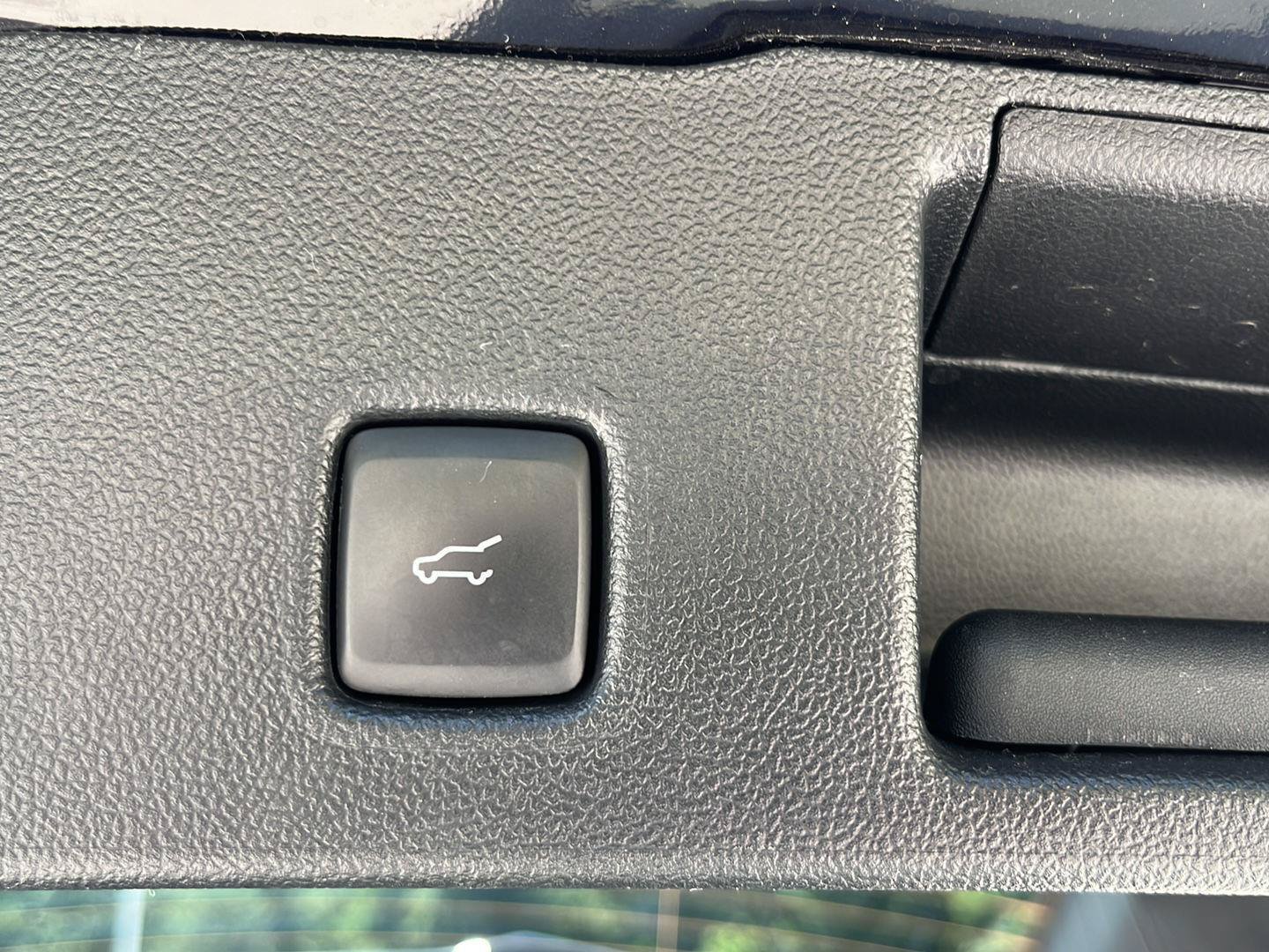 Certified 2023 Ford Escape ST-Line w/ Tech Pack #1 AWD/4WD image 25