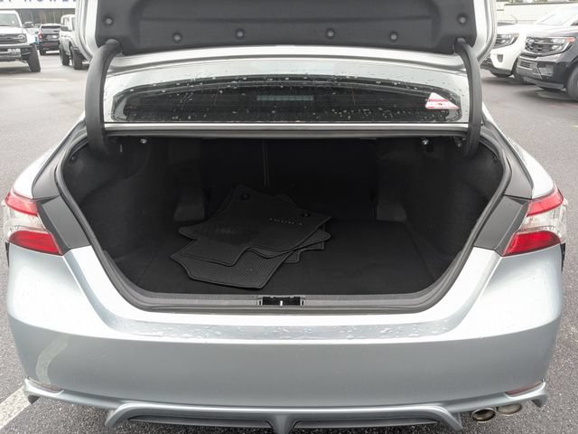Used 2019 Toyota Camry SE FWD image 22