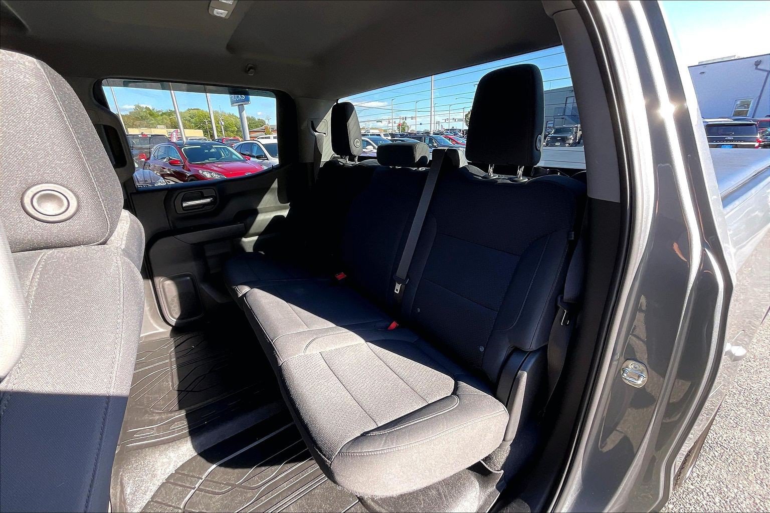 Used 2021 Chevrolet Silverado 1500 Custom AWD/4WD image 26