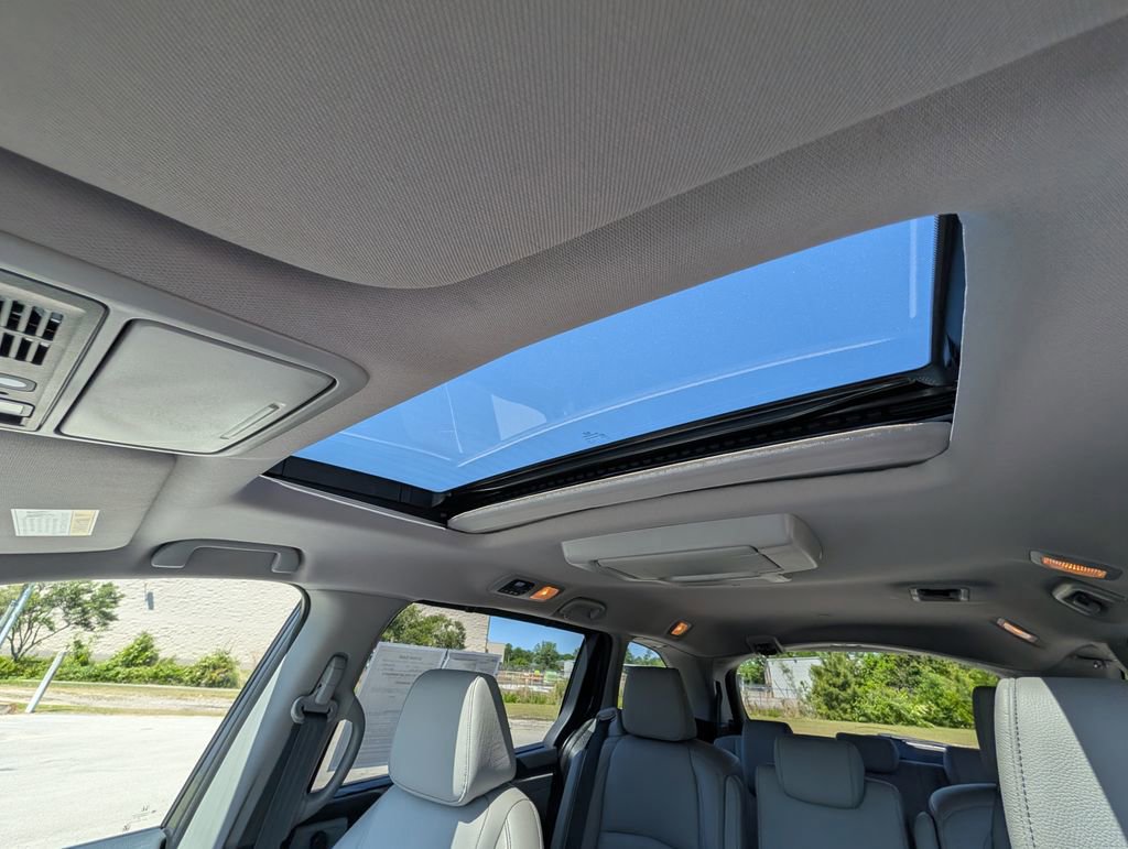 Used 2023 Honda Odyssey Touring image 22